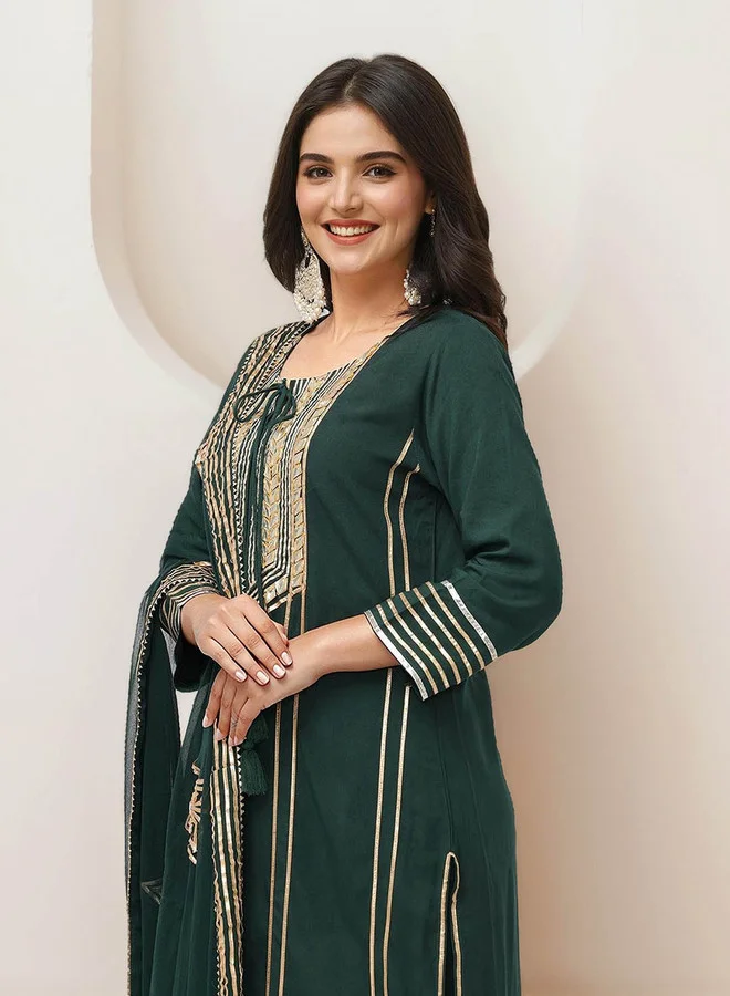 ISHIN  Women'S Green 100% Cotton Embroidered Straight Fit Kurta Set for Women | Best Price UAE